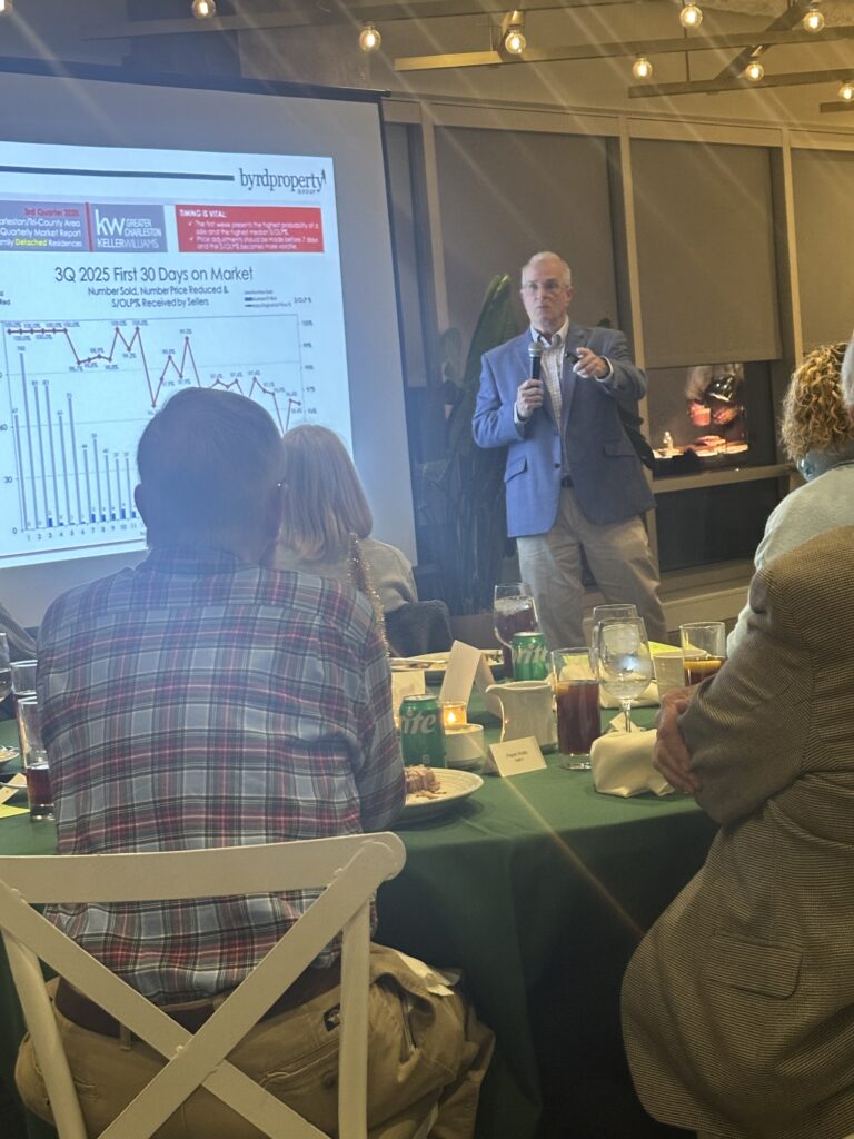 Bill Byrd presenting at a Financial Planners Diner